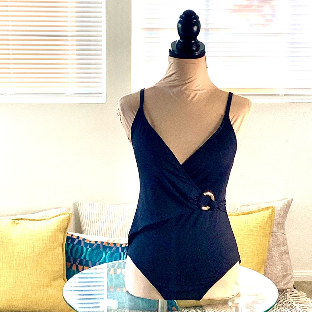 One Piece Swimsuits NWT SZ M - Picture 3 of 11